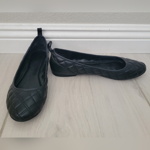 Black Flats. Size 8.5 - Picture 8 of 8